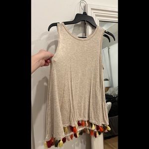 Tassel tank